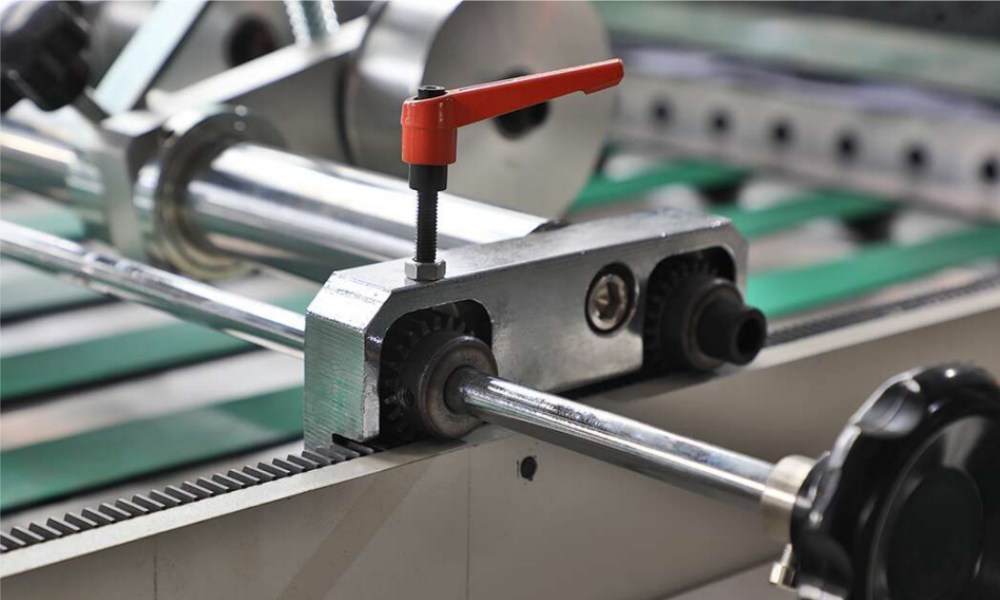 GW-HQ-A4 Serial Roll To Sheet Cross Cutting Machine